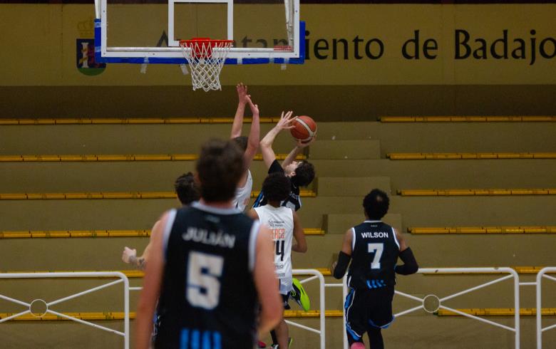 PRIMERA MASCULINA REANUDA SU ACTIVIDAD ANTES DE LA COPA