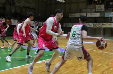 LOS LÍDERES DE PRIMERA MASCULINA Y FEMENINA CAEN EN SUS PARTIDOS Y PIERDEN SU CONDICIÓN DE INVICTOS